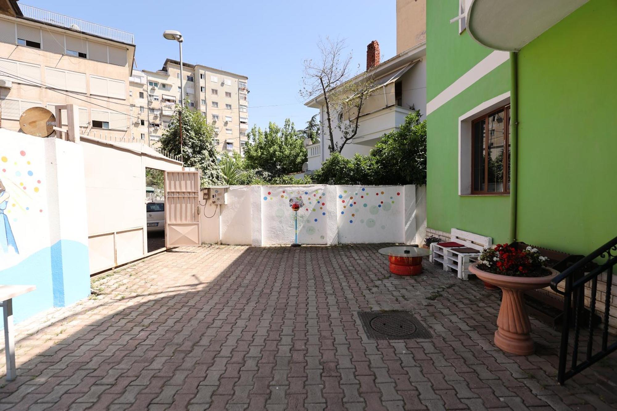 טיראנה Hostel Osho מראה חיצוני תמונה