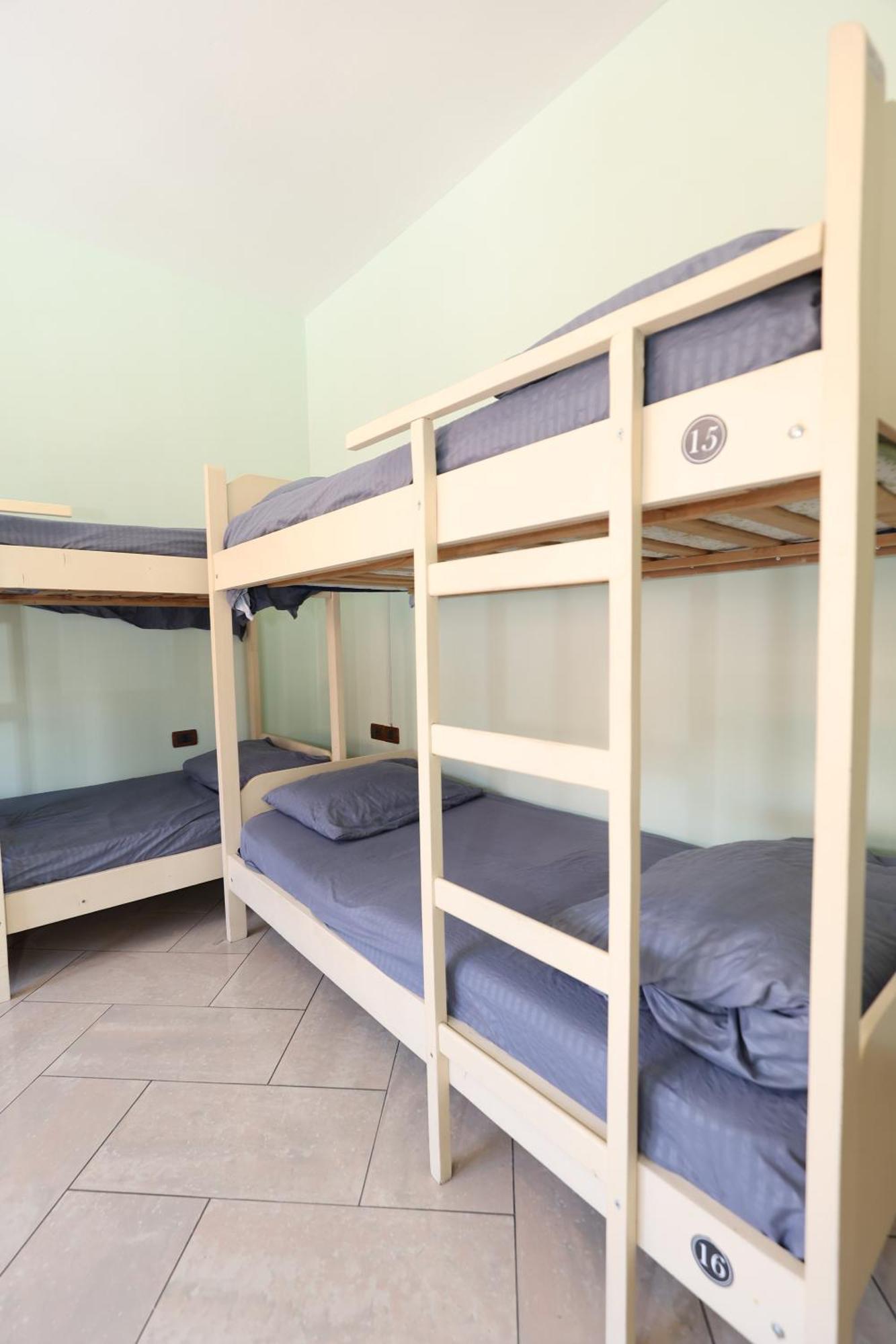 טיראנה Hostel Osho מראה חיצוני תמונה